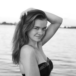 Meet your Posher, Carly